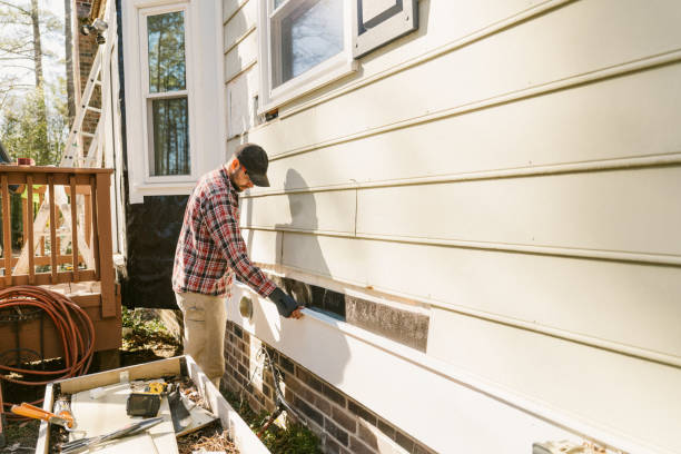 Trusted Storm Damage Siding Repair service in Brownsville, FL - Creative Siding